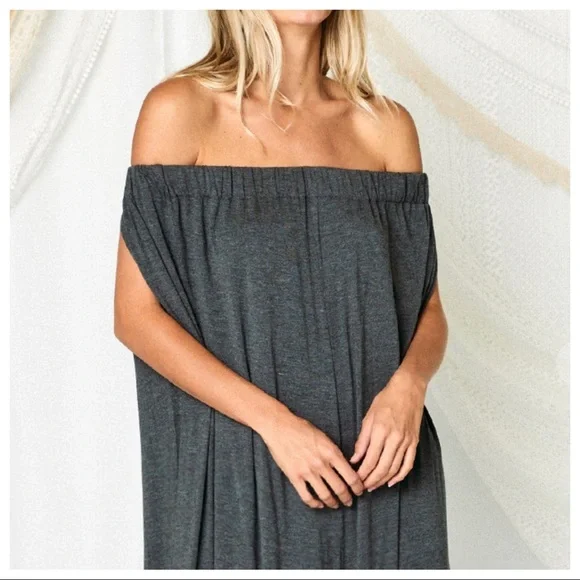 ✨LAST ONE ✨Most Fabulous Off The Shoulder Cape Jumpsuit - Picture 4 of 4